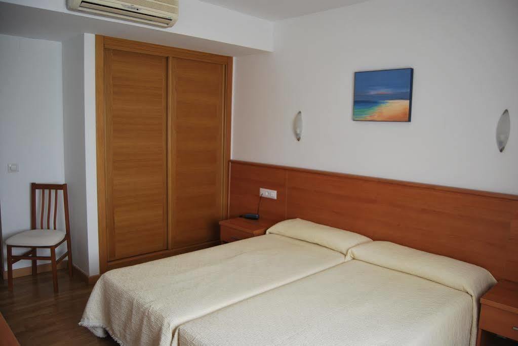 פורטונובו Hotel Plaza מראה חיצוני תמונה